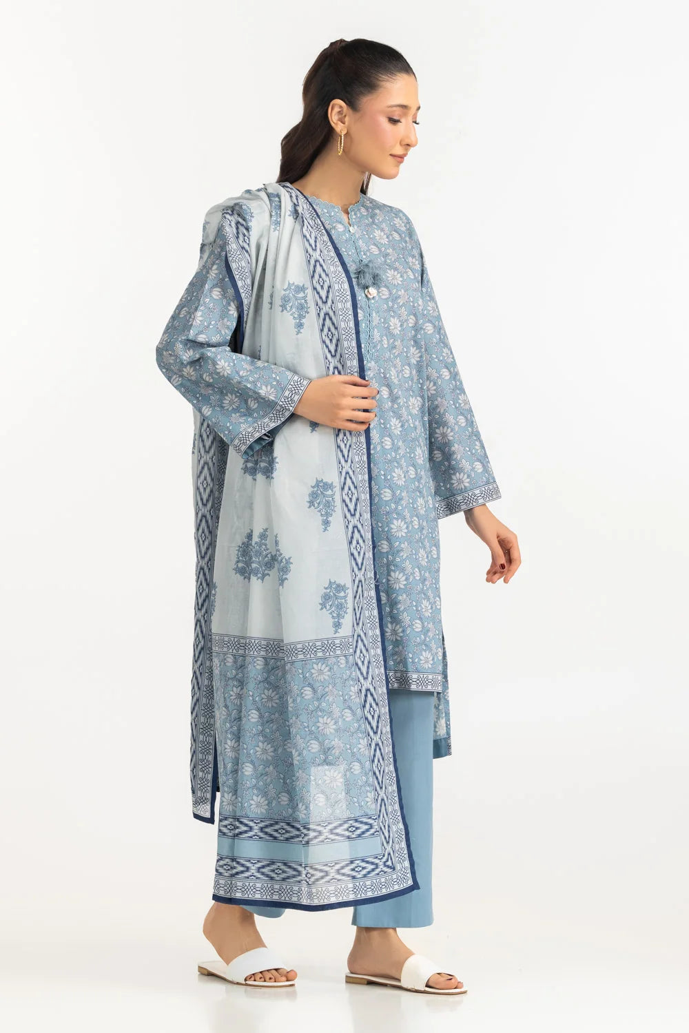 3 Piece - Printed Lawn Suit | Powder Blue Floral